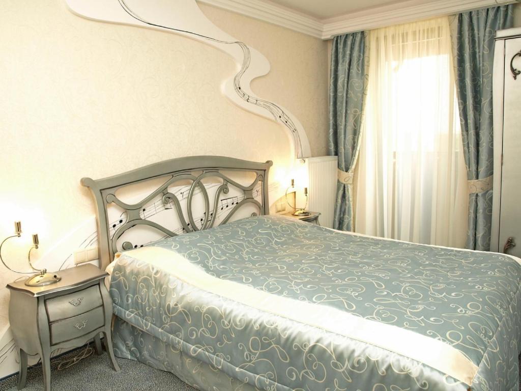 Hotel Fajkier Крочице Екстериор снимка