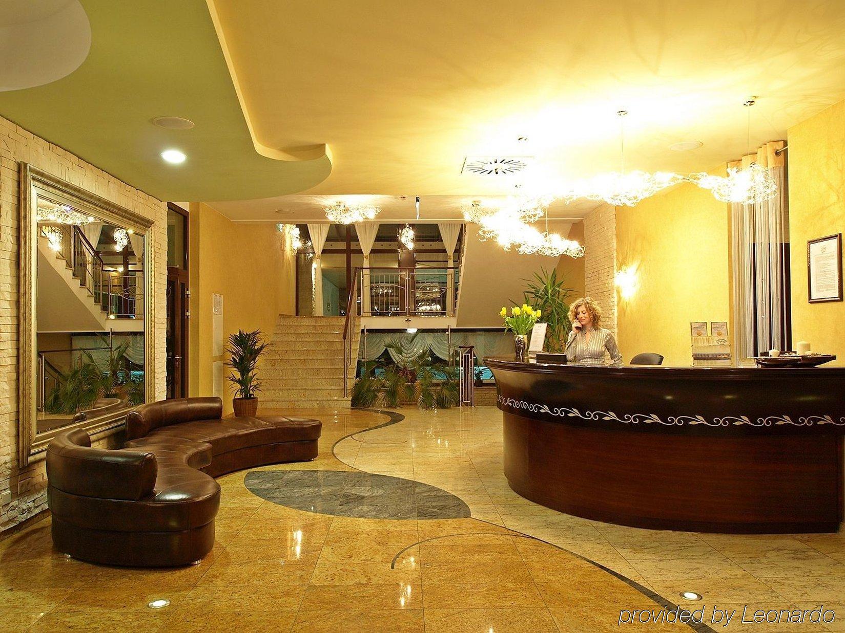 Hotel Fajkier Крочице Интериор снимка