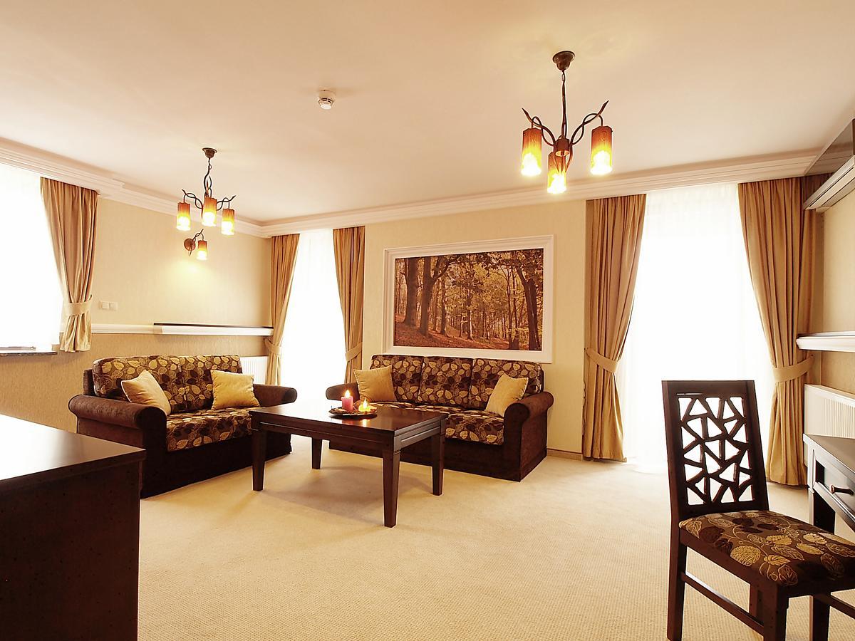 Hotel Fajkier Крочице Екстериор снимка
